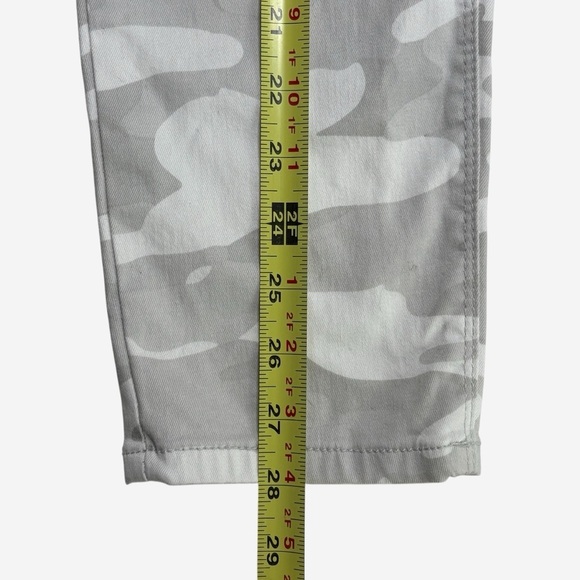 Democracy Ab Technology Freedom Ankle Jeans Size 8 Light Gray Camo Slimming NEW - Picture 9 of 14